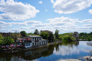 Meet your Posher, Rena